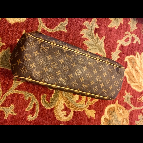 Authentic Louis Vuitton Batignolles Horizontal - Picture 5 of 16